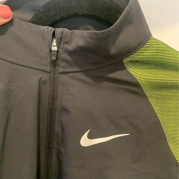NIKE dry fit lightweight jacket. Full zip. Size medium. Neon/black. Back… - Picture 9 of 11